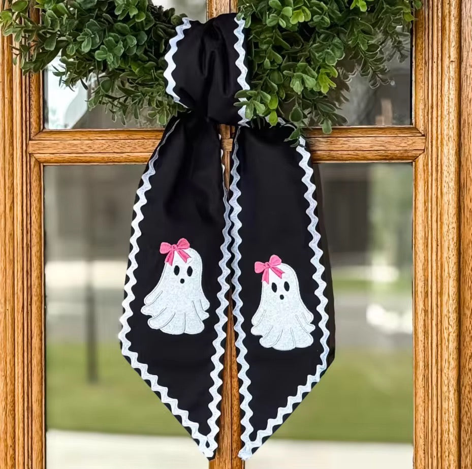 Black Wreath Sash with Ric Rac Trim - Blank (no design on it)